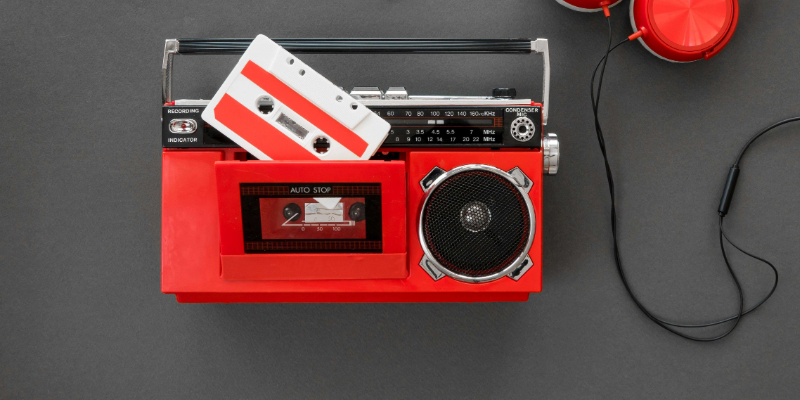 Siaran Dan Pertumbuhan Radio Di Indonesia Siaran Dan Pertumbuhan Radio Di Indonesia